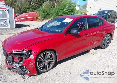 2019 Volvo S60 T6 R-Design из США, поврежденный, VIN 7JRA22TM0KG007258